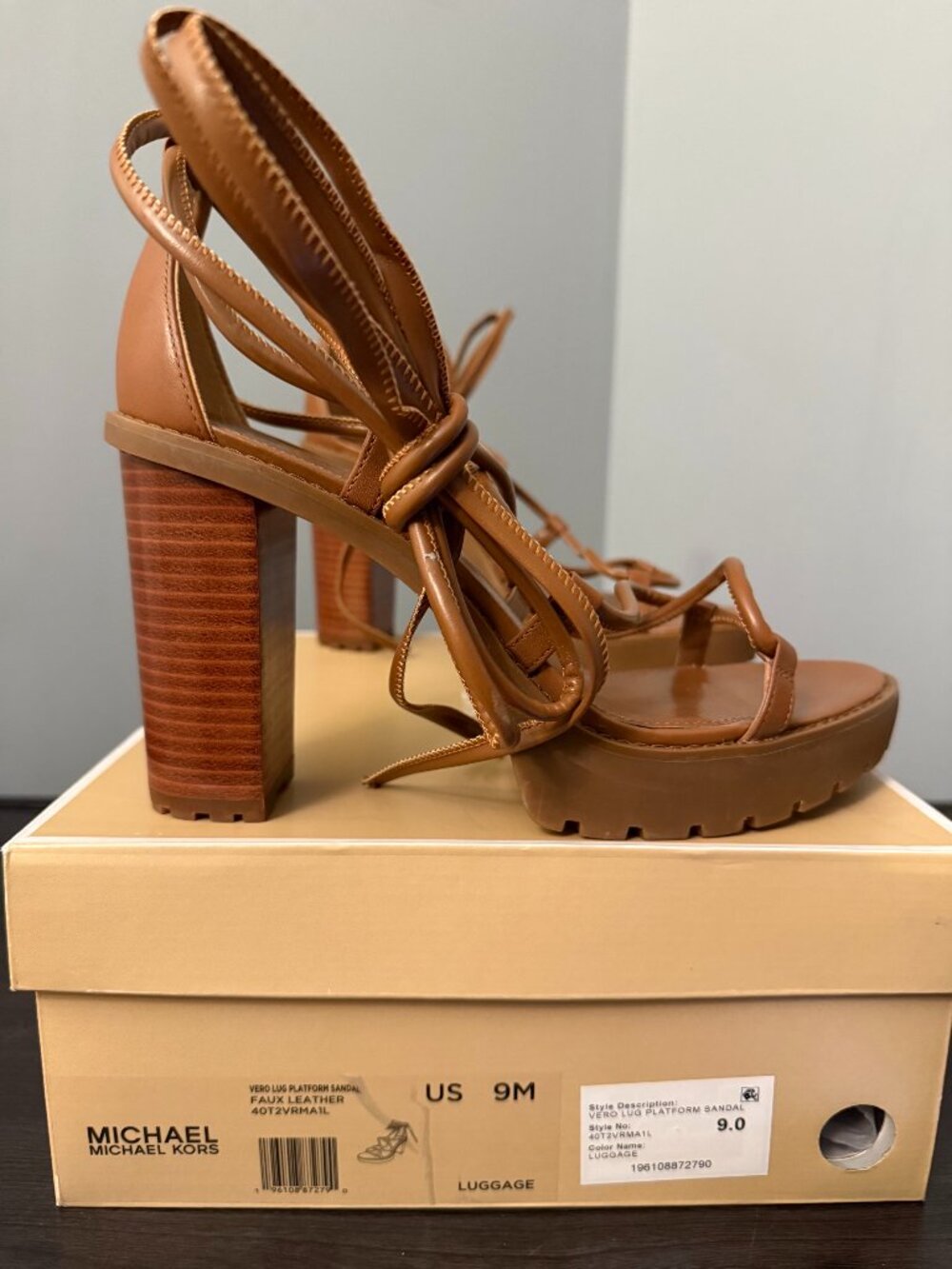 MICHAEL Michael Kors Vero Lug Platform Lace-Up Sandals in Luggage – Size US 9